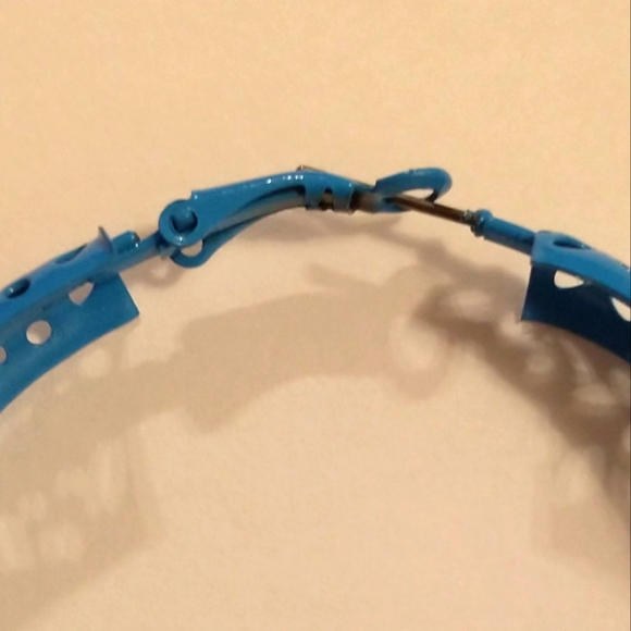 Monaco Exquisite Epoxy Blue Metal Hoop Earrings - Picture 4 of 4